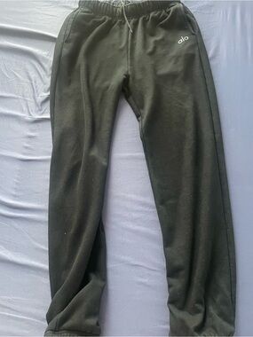 ALO Yoga Men’s Black Jogger Sweatpants